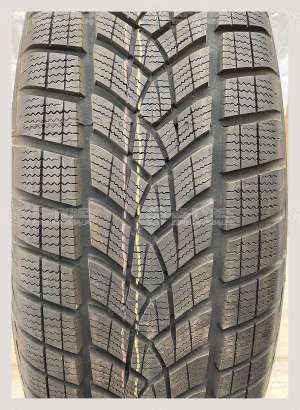 Goodyear Ultra Grip Ice SUV 255/55 R20 110T