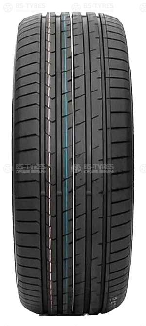 Royal Black Explorer II 215/50 R18 92W